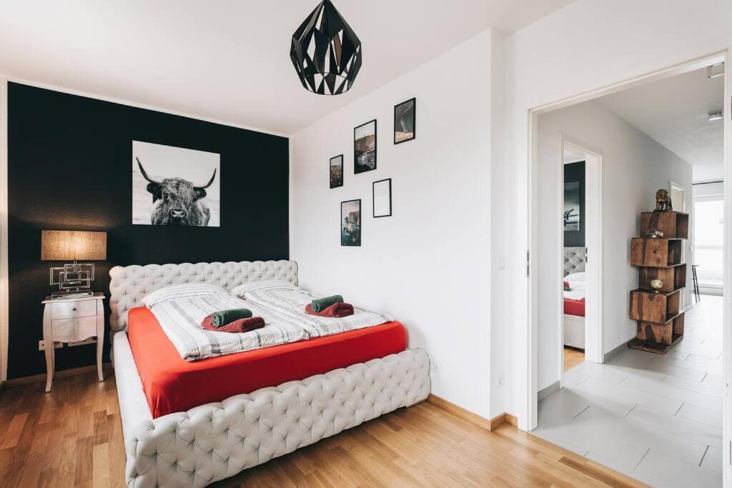 Moderne In Ruhiger Lage