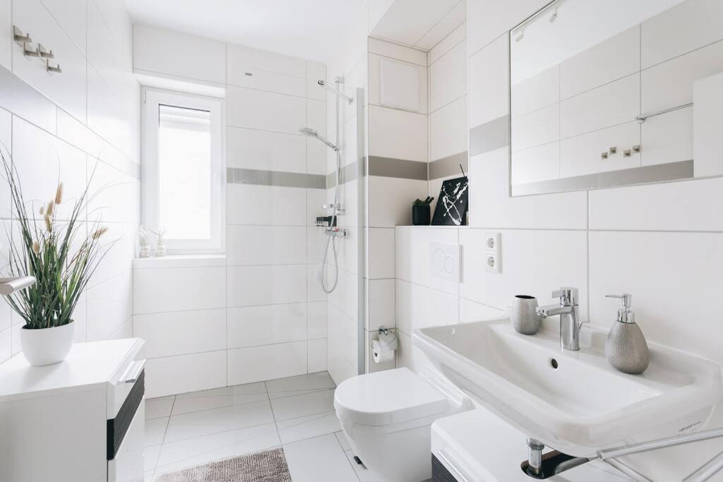 Apartment Moderne In Ruhiger Lage *